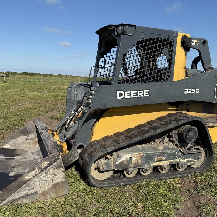 DEERE 325G