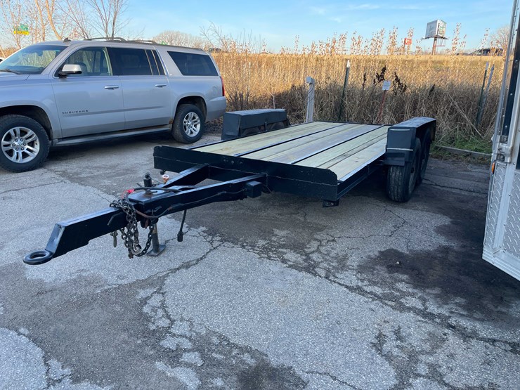 #1394-•-17'-tilt-deck-(no-title)-(of)-image-1