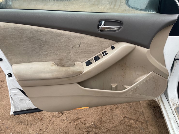 #264-•-2012-nissan-altima-(rhinelander,-wi)(title-in-delay)-image-36