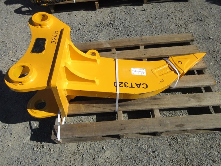 caterpillar-320-image-1