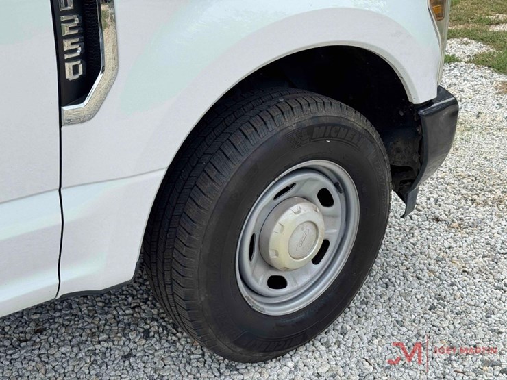 2019-ford-f250-xl-image-30