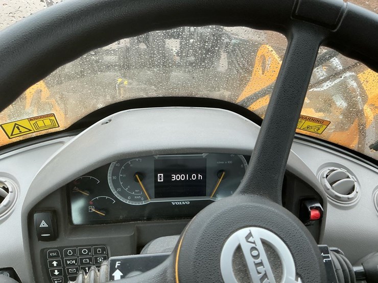 2022-volvo-l60h-image-23