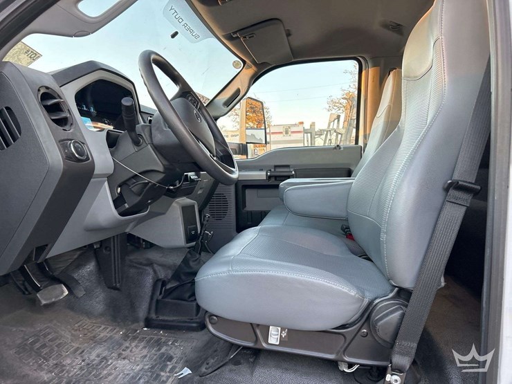 2024-ford-f750-image-12