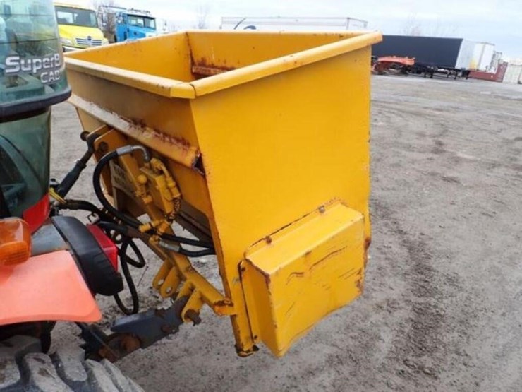 2017-kubota-b2650hsd-image-43