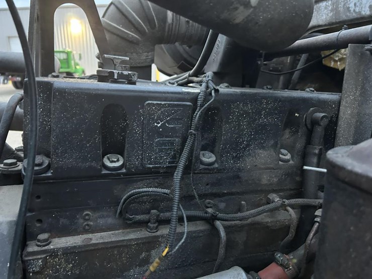 #1432-•-1992-volvo-(white-gmc)-vac-truck-image-60