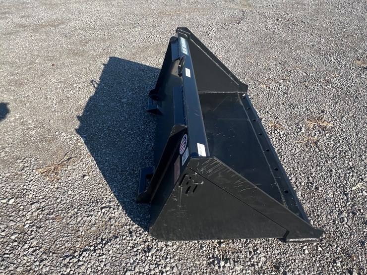 #29798-•-blue-diamond-50"-smooth-bucket-image-4