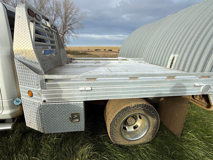 2015-dodge-3500hd-image-14