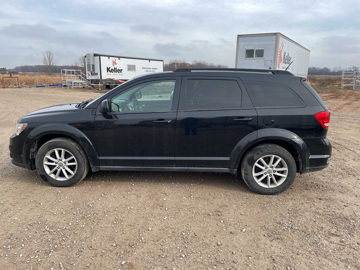 2013-dodge-journey-image-2