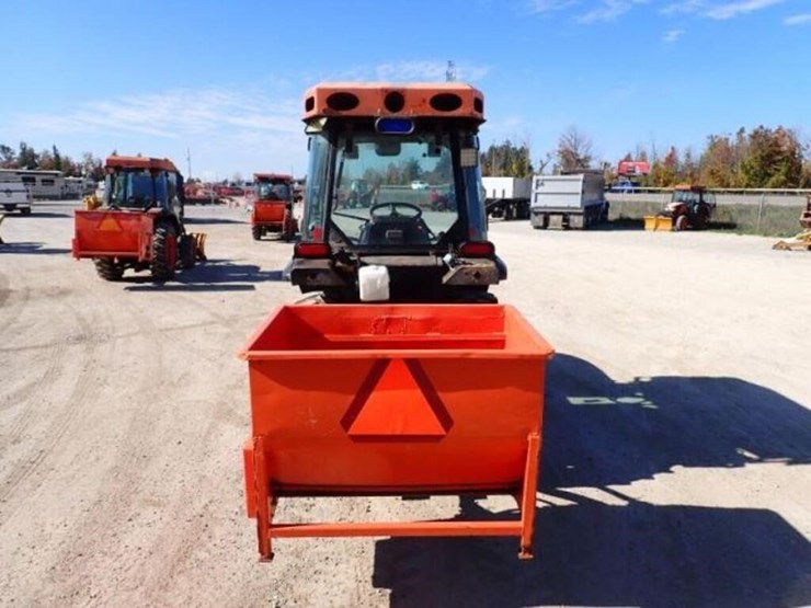 2008-kubota-m7040d-image-6