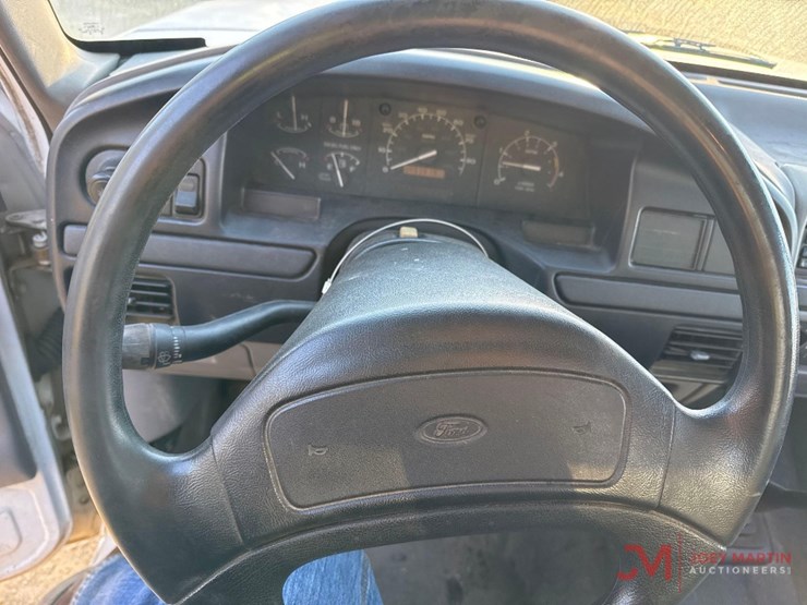 1996-ford-f350-xl-image-25