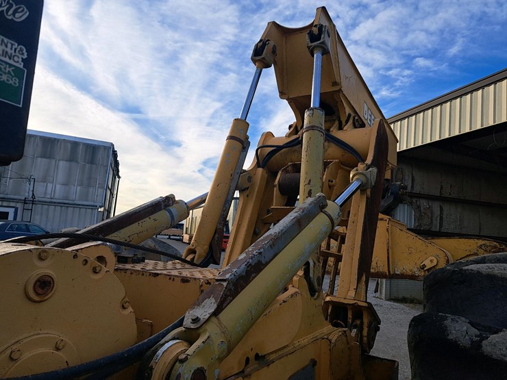 2006-john-deere-6081-image-25