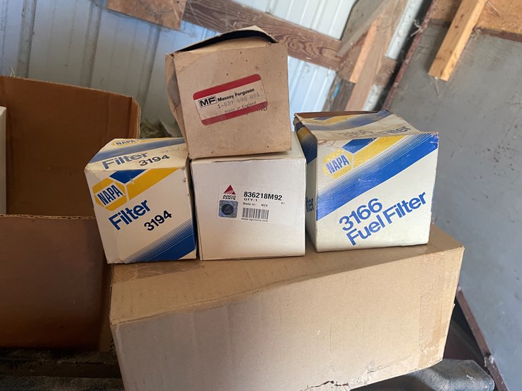 massey-ferguson-2705-image-75