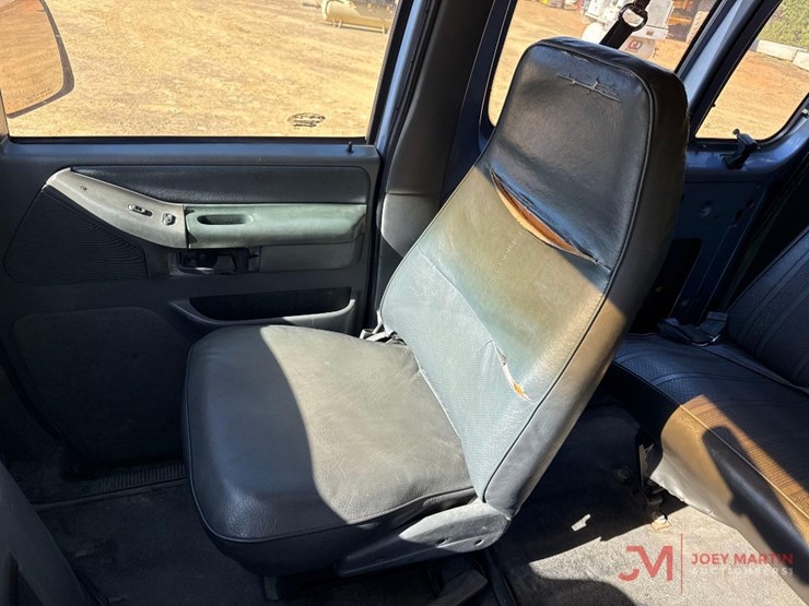 1996-ford-e350-image-21