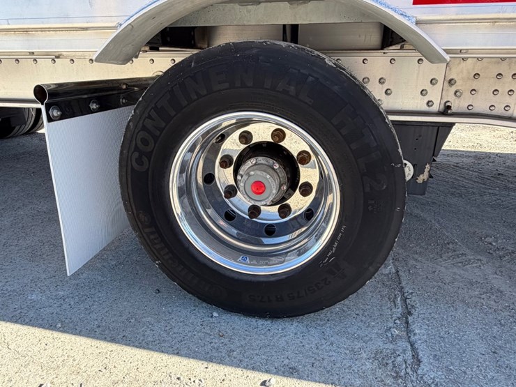 2024-doonan-titanium-image-10