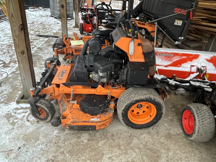 #2701-•-scag-v-ride-lawn-mower-(fall-creek,-wi)-image-7