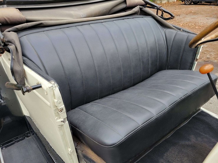 1927-chevrolet-capitol-image-45