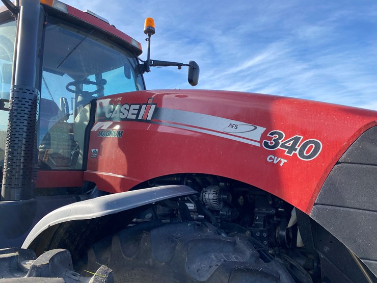 2014-case-ih-340-image-50