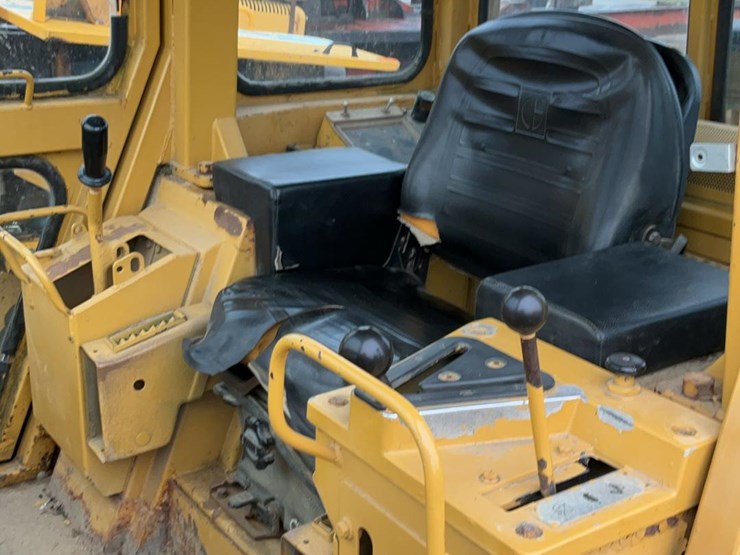 caterpillar-953b-image-13