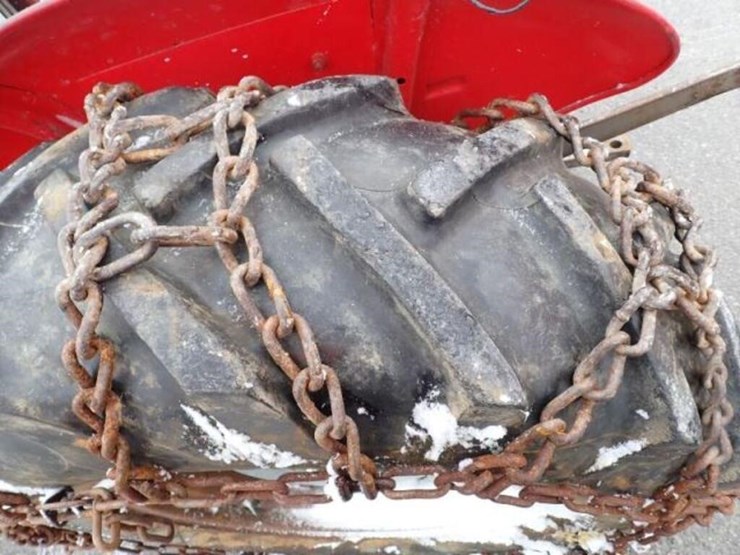 massey-ferguson-135-image-63