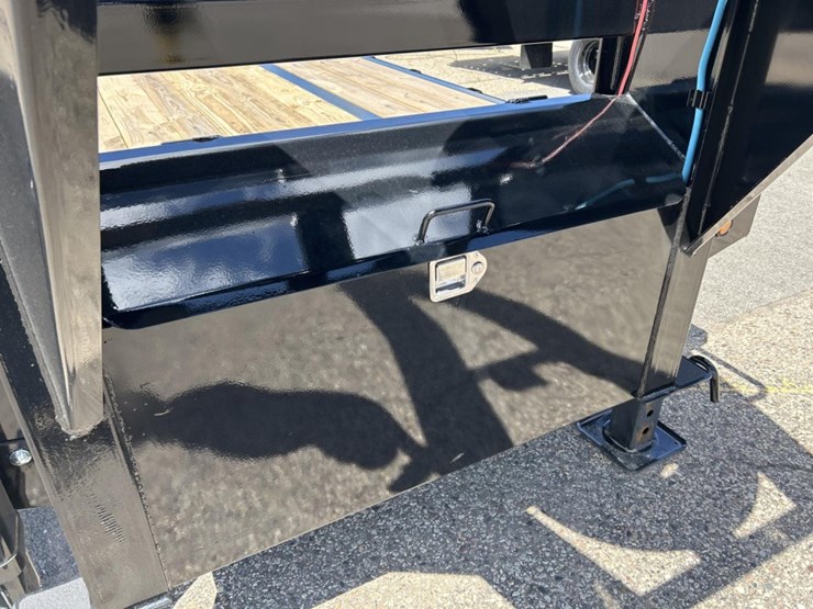 #1448-•-2025-unused-big-tex-22gn-gooseneck-trailer-image-13