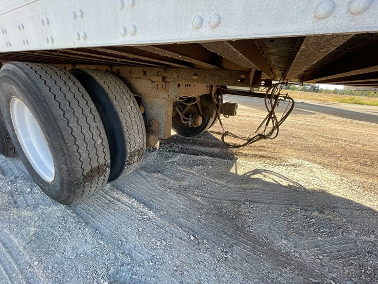 #318-•-2001-utility-trailer-mfg-co.-semi-trailer-(has-wi-title)-(denmark,-wi)-image-29