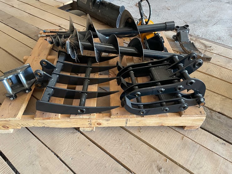 #412-•-2025-agt-industrial-mini-excavator-(cedar-grove,-wi)-image-62