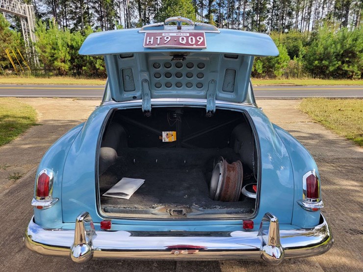 1951-dodge-sedan-image-46