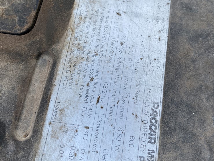 #1012-•-2013-peterbilt-tandem-axle-day-cab-semi-(has-wi-title)-(colfax,-wi)-image-45