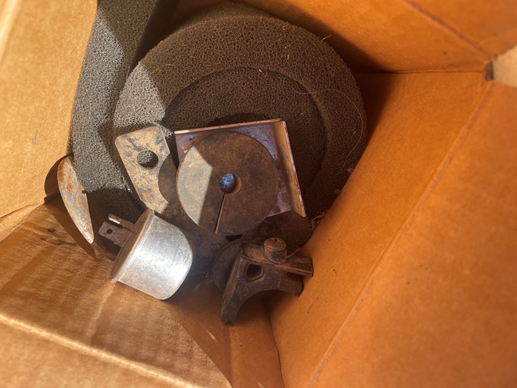 massey-ferguson-2705-image-69