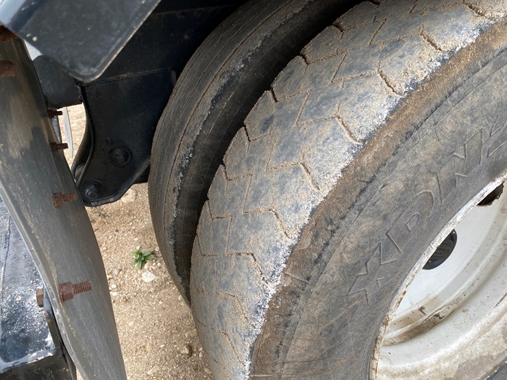 #1030-•-2014-northern-6000-gallon-semi-manure-tanker-trailer(has-wi-title)-(kewaunee,-wi)-image-46