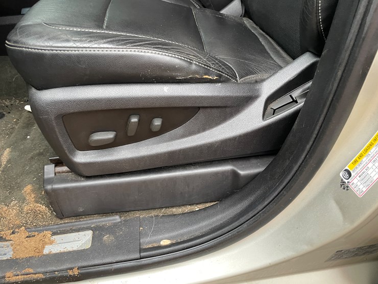 2015-gmc-yukon-slt-image-43