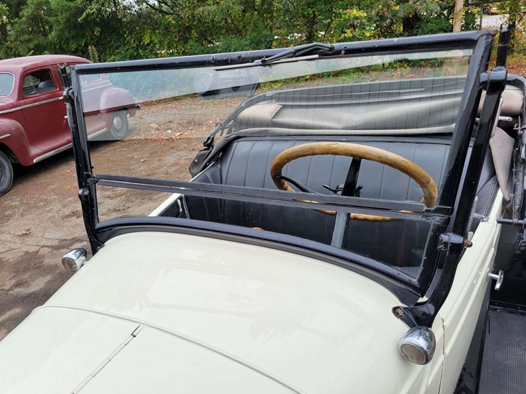 1927-chevrolet-capitol-image-27