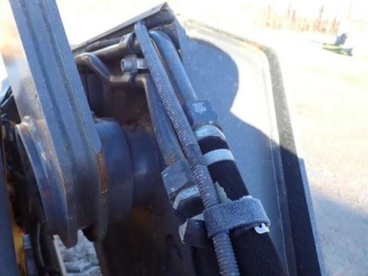 2019-deere-331g-image-52