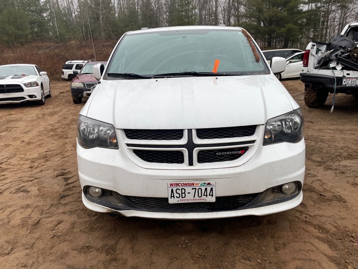 2017-dodge-grand-caravan-gt-image-10