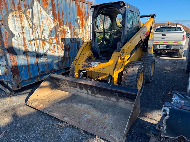 2015-caterpillar-262d-image-4