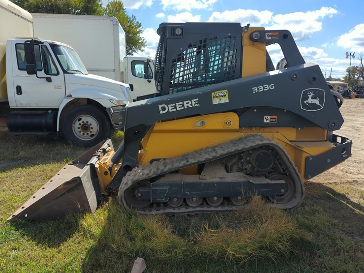 2023-deere-333g-image-1