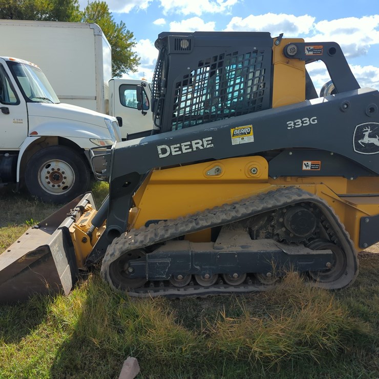 2023 DEERE 333G