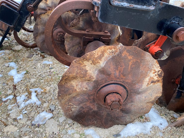 #8482-•-(7)-contour-king-vertical-till-injector-units-(new-holstein,-wi)-image-13