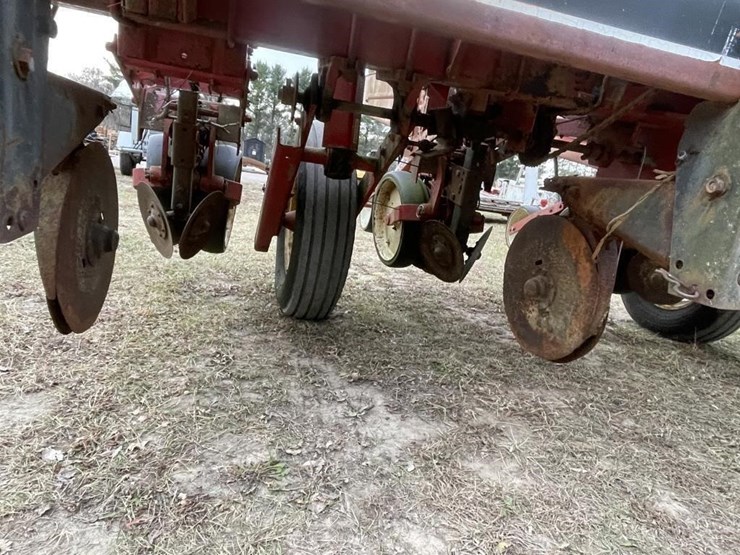 international-800-cyclo-air-image-7