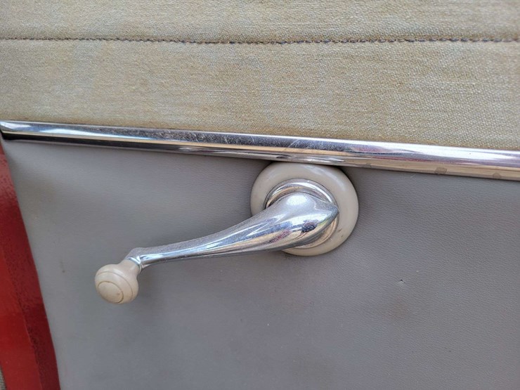 1948-ford-sedan-image-63