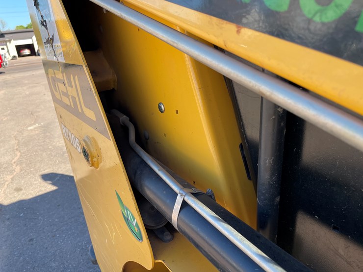 2020-gehl-rt105-image-27