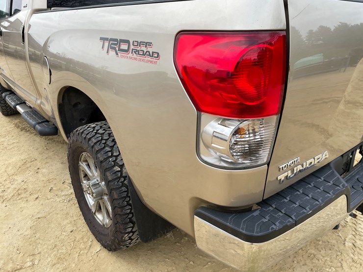 2007-toyota-tundra-sr5-image-41
