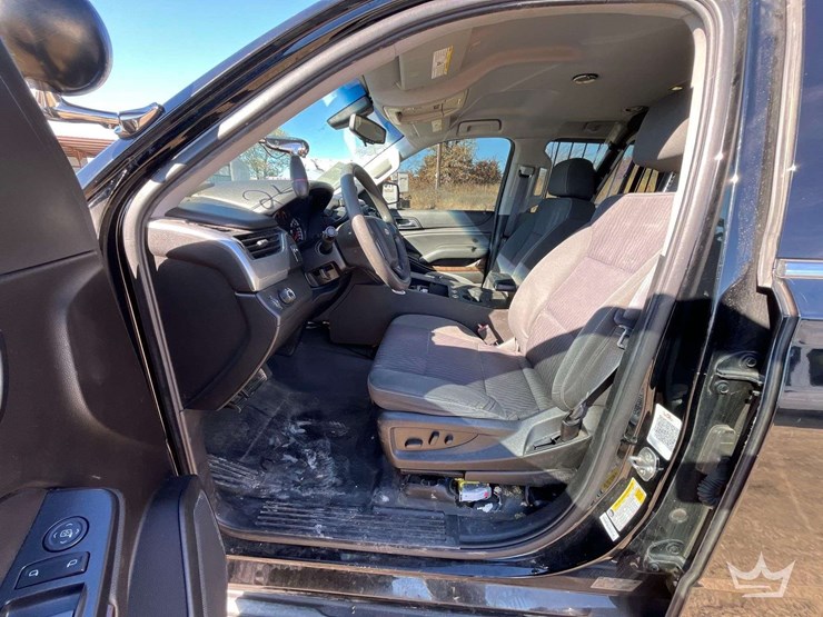 2016-chevrolet-tahoe-image-12