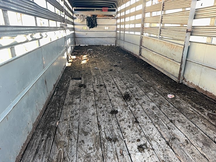 2007-corn-pro-24’-x-7’ft,-steel-livestock-trailer,-model-sg24-7s,-tandem-axle,-wood-floor,-*4mjsg24277e046352*,-title-in-hand-image-6