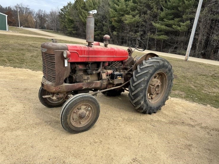 mccormick-w-6-tractor-image-1