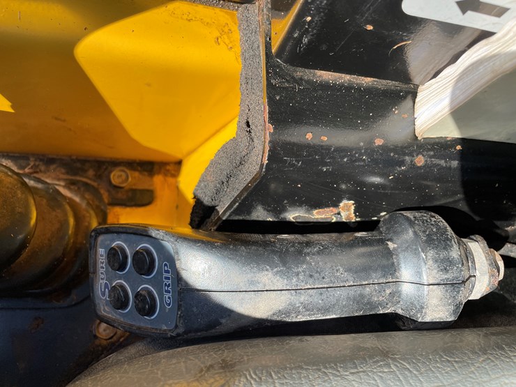 2020-gehl-rt105-image-33