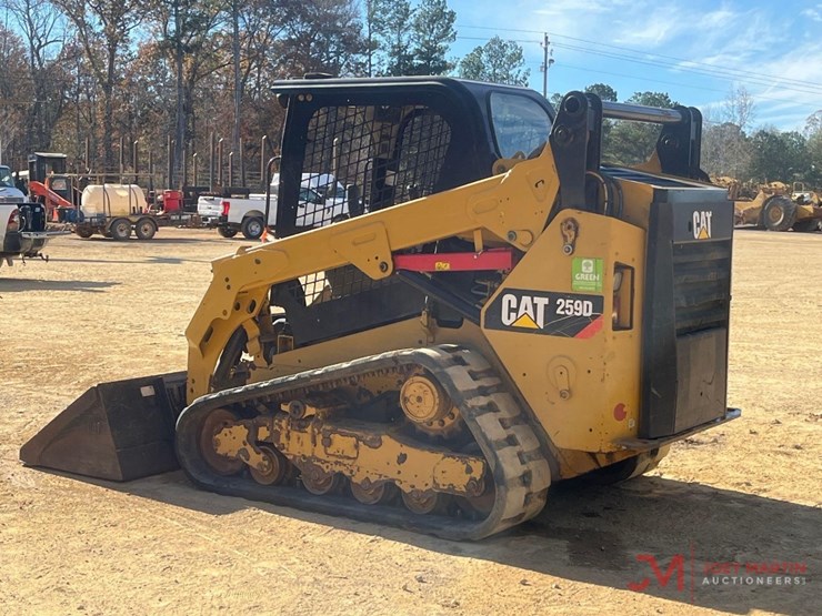 2015-caterpillar-259d-image-3