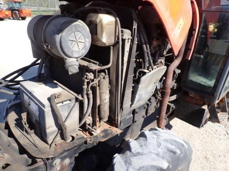 2008-kubota-m7040d-image-27