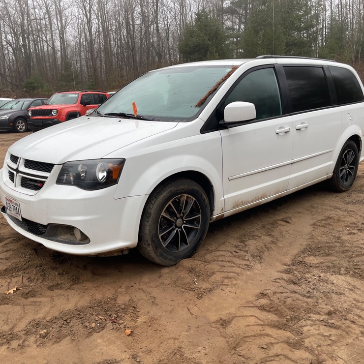 2017 DODGE GRAND CARAVAN GT