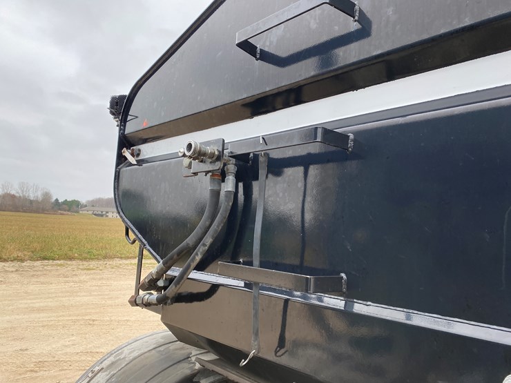 #1025-•-2015-diller-tt6600ntnb-semi-manure-tanker-(has-wi-title)-(kewaunee,-wi)-image-14